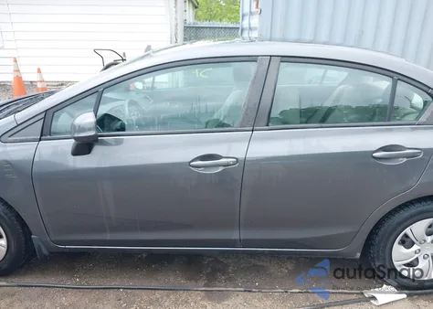 2013 Honda Civic Lx z USA, uszkodzony, nr VIN 2HGFB2F59DH556121